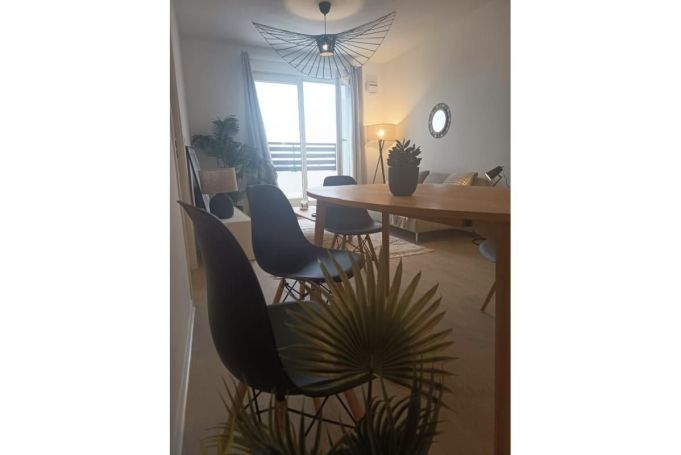 A louer APPARTEMENT DUPLEX T4 74 M2  NIMES