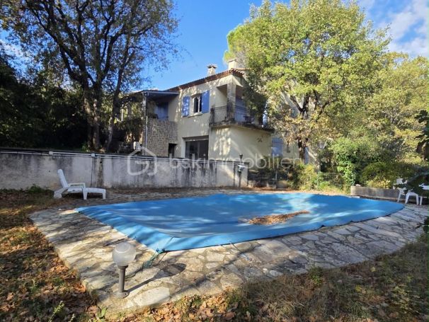 A louer MAISON  6 PIECES 169 M2  SAINT GELY DU FESC