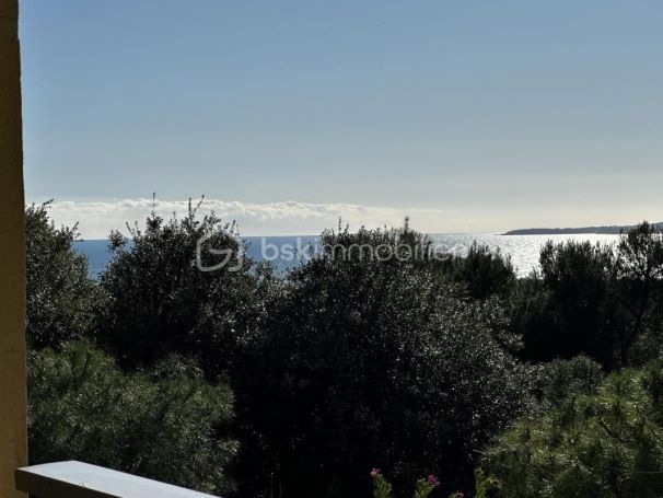 A louer APPARTEMENT T2 40 M2 TERRASSE VUE MER SAINT LAURENT DU VAR