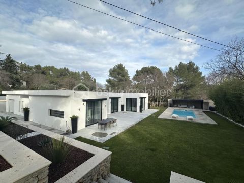 A louer MAISON  D'ARCHITECTE  NIMES