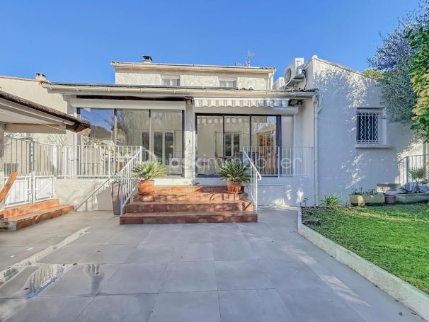 A louer MAISON  7 PIECES 175 M2  JUVIGNAC