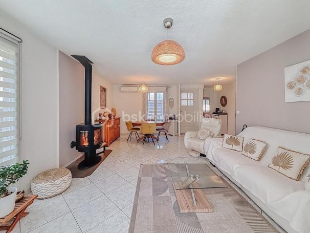 A louer MAISON  7 PIECES 175 M2  JUVIGNAC