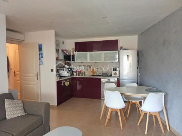 A louer APPARTEMENT T3 56 M2 TERRASSE BORD DE MER LA SEYNE SUR MER