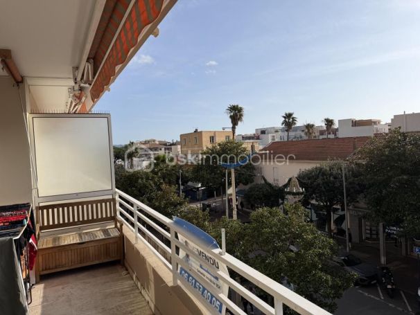 A louer APPARTEMENT T4 84 M2 VUE MER CAVALAIRE SUR MER