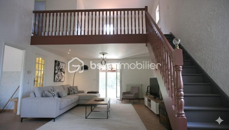 A louer MAISON  5 PIECES 128 M2 BORD DE MER OLLIOULES