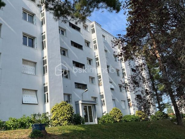 A louer APPARTEMENT T3 68 M2  PAU