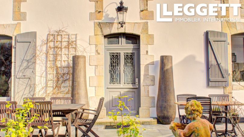 A louer MAISON  DE MAîTRE BORD DE MER BIARRITZ