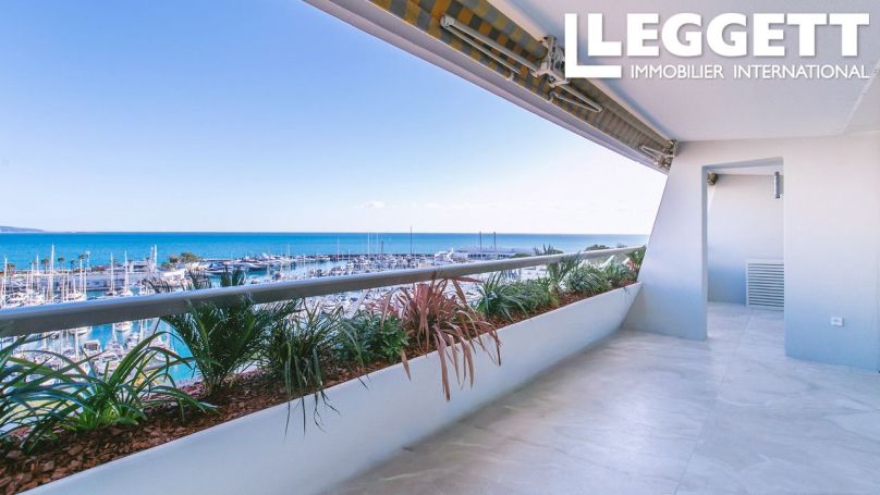 A louer APPARTEMENT DE PRESTIGE T3 90 M2 TERRASSE BORD DE MER VILLENEUVE LOUBET