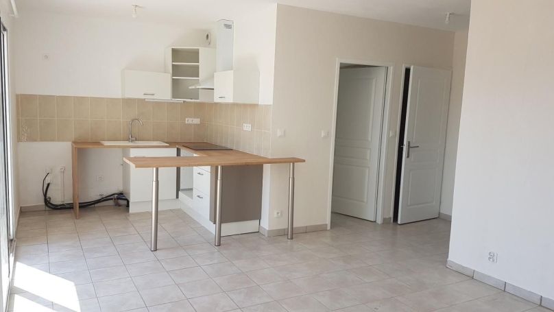 A louer APPARTEMENT T3 50 M2 TERRASSE BORD DE MER AGDE