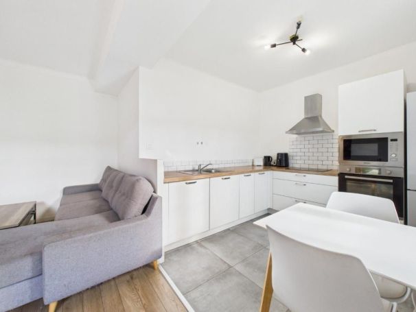 A louer APPARTEMENT T3 61 M2 BORD DE MER AJACCIO