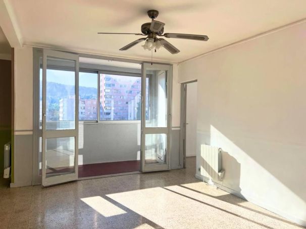 A louer APPARTEMENT T3 66 M2  AUBAGNE