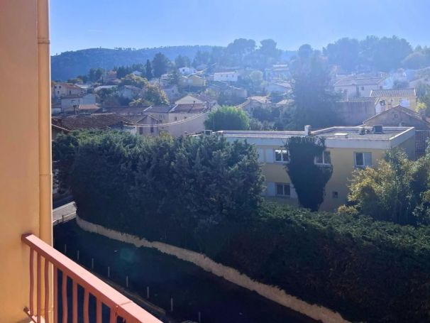 A louer APPARTEMENT T3 73 M2 AUBAGNE