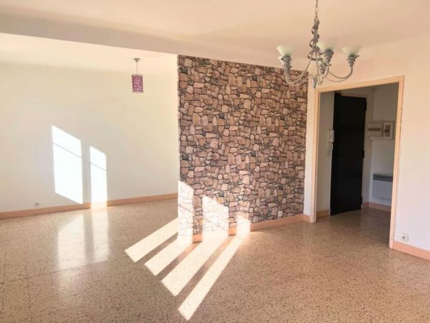 A louer APPARTEMENT T3 73 M2 AUBAGNE
