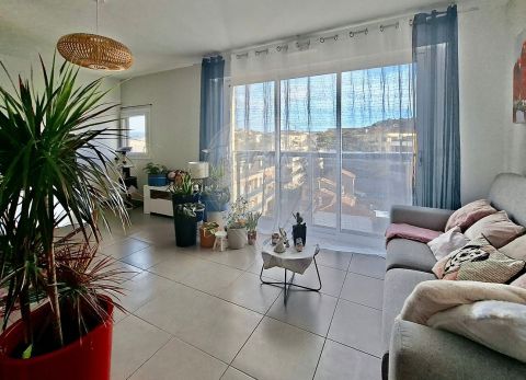 A louer APPARTEMENT T2 52 M2 BORD DE MER SAINT RAPHAEL