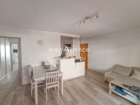 A louer APPARTEMENT T2 49 M2 TERRASSE BORD DE MER CAVALAIRE SUR MER