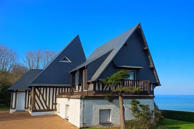 A louer MAISON  DE MAîTRE BORD DE MER VILLERVILLE