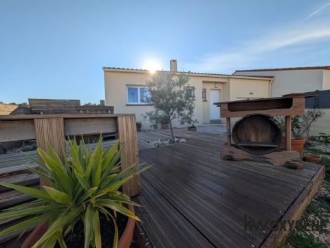 A louer MAISON  4 PIECES 80 M2 BORD DE MER SALSES LE CHATEAU