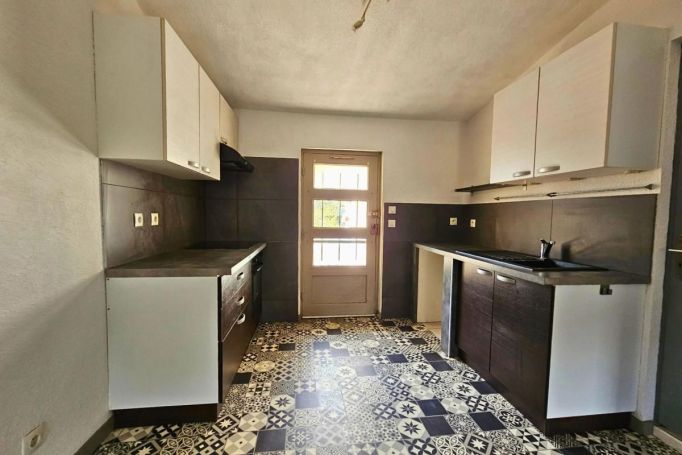 APPARTEMENT  309 M2 TERRASSE  REYNES