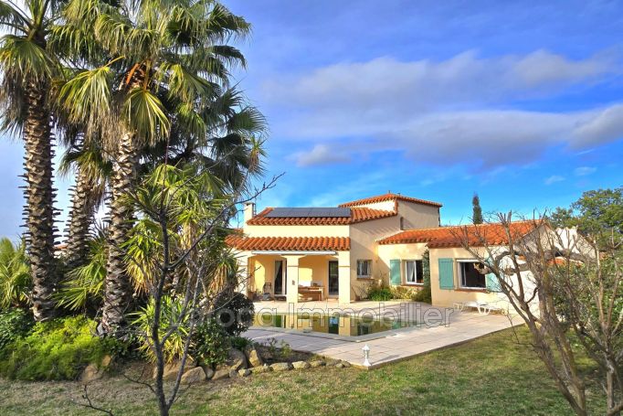 A louer MAISON  4 PIECES 135 M2  LAROQUE DES ALBERES Village