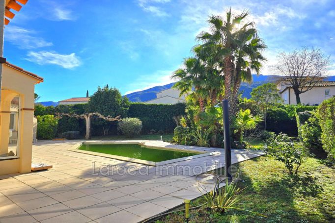 A louer MAISON  4 PIECES 135 M2  LAROQUE DES ALBERES Village