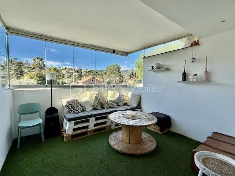 A louer APPARTEMENT T2 45 M2 BORD DE MER MANDELIEU LA NAPOULE