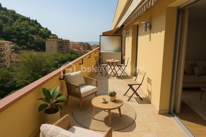 A louer APPARTEMENT DUPLEX T4 95 M2 TERRASSE BORD DE MER MENTON