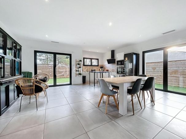 A louer MAISON  CONTEMPORAINE  GALGON