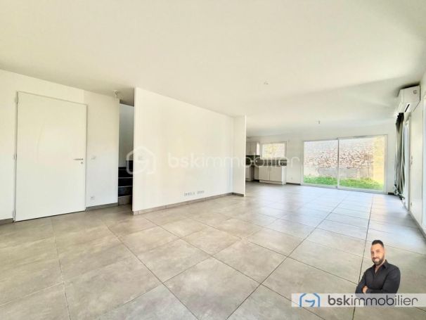 A vendre MAISON  4 PIECES 100 M2 BORD DE MER MIREVAL