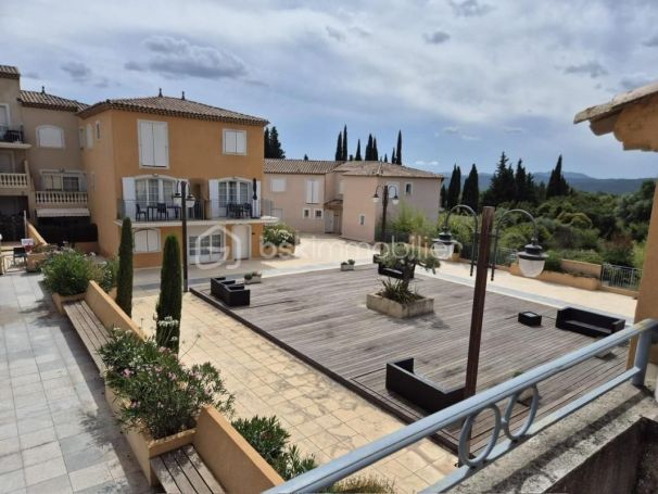 A louer APPARTEMENT T4 64 M2 TERRASSE  CALLIAN