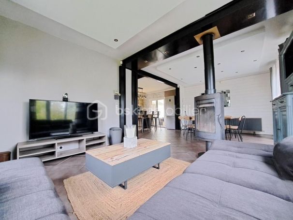 A vendre LOFT  5 PIECES 115 M2  DRUCAT