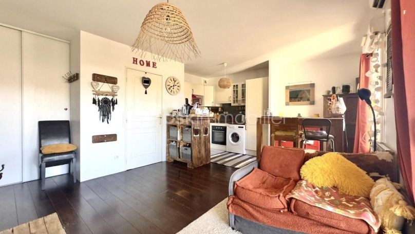 A louer APPARTEMENT T2 44 M2 TERRASSE BORD DE MER LA CIOTAT