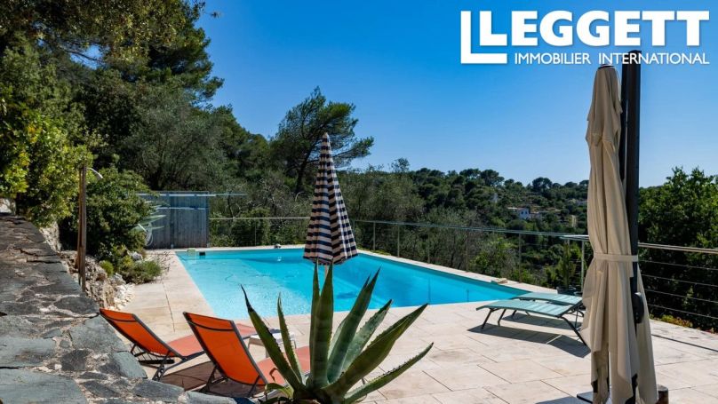 A louer MAISON  7 PIECES 237 M2 BORD DE MER NICE