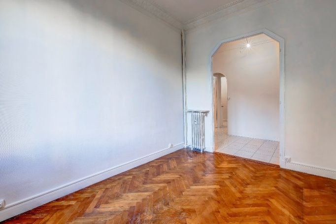 A louer APPARTEMENT NEUF T2 40 M2 BORD DE MER NICE