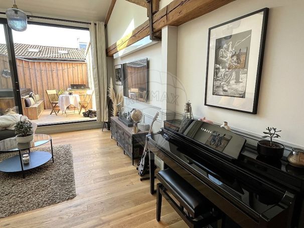 A louer APPARTEMENT DE PRESTIGE T3 76 M2 TERRASSE  BORDEAUX