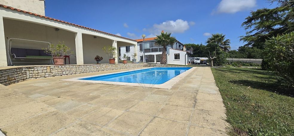 A louer MAISON  7 PIECES 126 M2 VUE MER L HOUMEAU