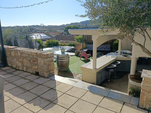 A louer MAISON  4 PIECES 139 M2  CRUZY