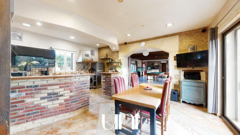 A louer LONGèRE  30 PIECES 630 M2  BASSENEVILLE