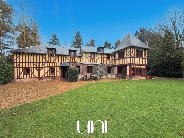 A louer MAISON  DE MAîTRE  LISIEUX