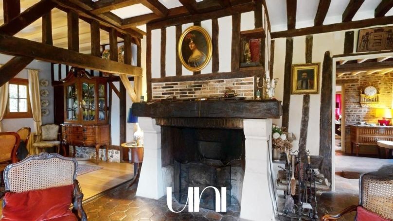 A louer MAISON  DE MAîTRE  LISIEUX