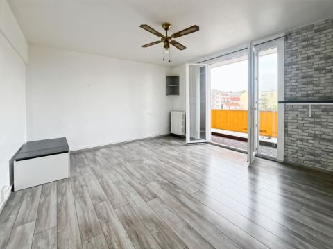 A louer STUDIO  27 M2 BORD DE MER CAGNES SUR MER