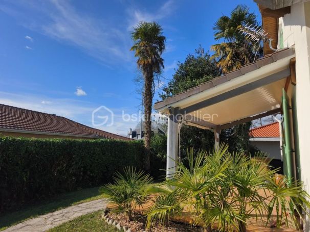 A vendre MAISON  6 PIECES 149 M2  PAU