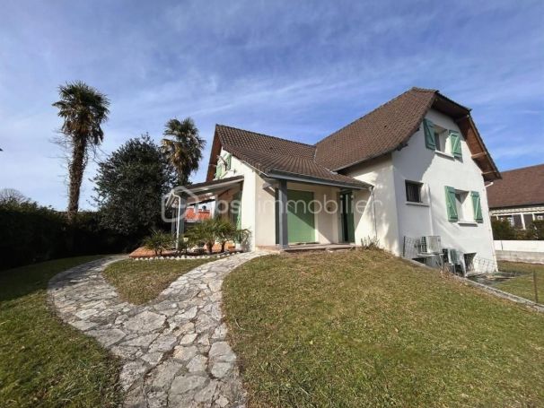 A vendre MAISON  6 PIECES 149 M2  PAU