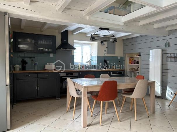 A louer LONGèRE  7 PIECES 153 M2  BELLEVIGNY