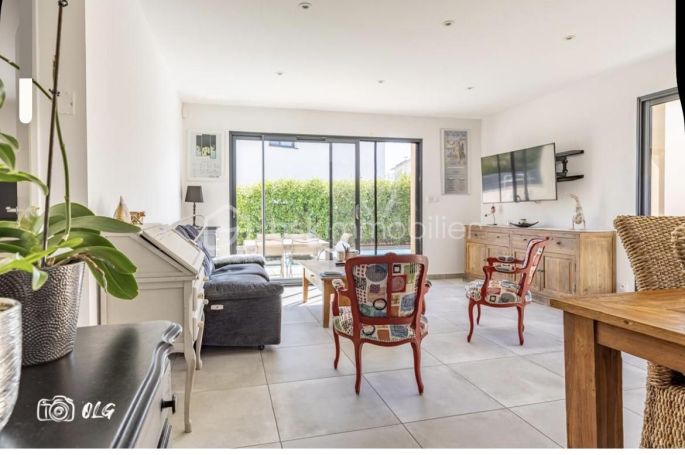 A louer LOFT  CONTEMPORAINE BORD DE MER LANSARGUES