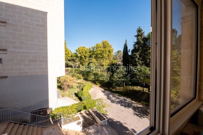 A louer APPARTEMENT T3 76 M2  AIX EN PROVENCE