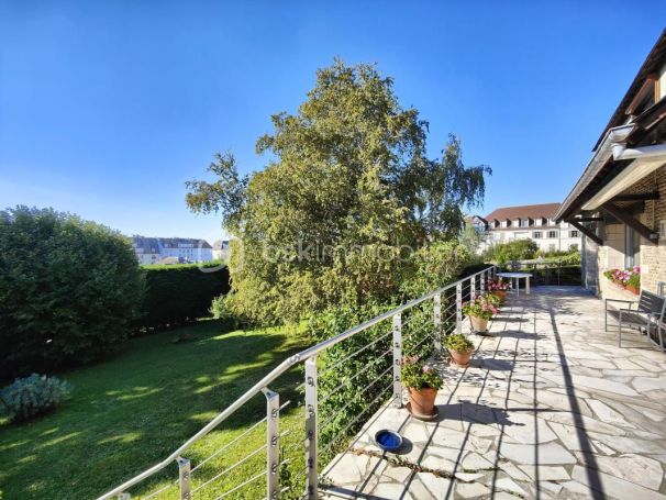 A louer MAISON  DE MAîTRE BORD DE MER TROUVILLE SUR MER