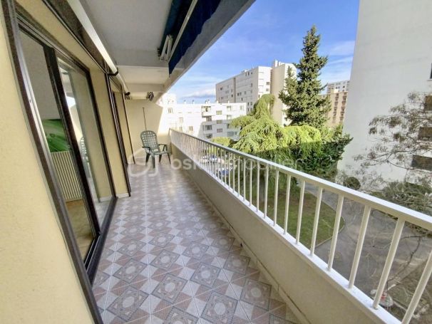 A louer APPARTEMENT T4 74 M2  MONTPELLIER