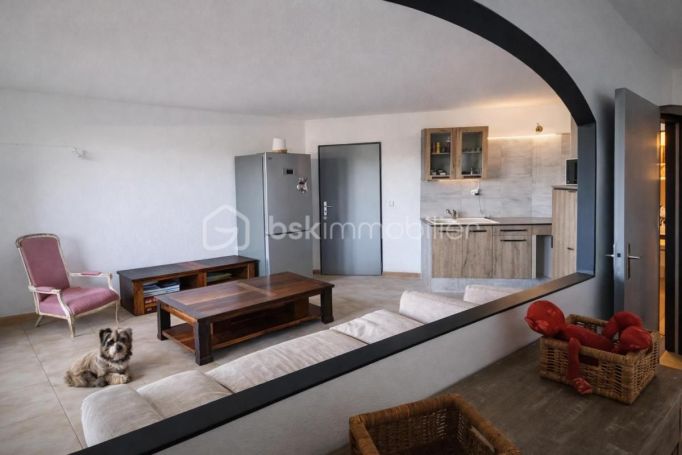 A louer APPARTEMENT T2 28 M2 TERRASSE BORD DE MER LA SEYNE SUR MER