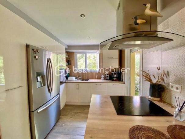 A louer APPARTEMENT T3 71 M2 TERRASSE BORD DE MER SAINT RAPHAEL