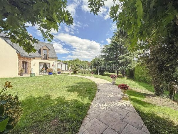 A louer MAISON  DE MAîTRE  CHATEAUBRIANT